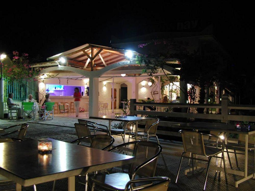 Kavos Bay Seafront Hotel Agia Marina  Zewnętrze zdjęcie