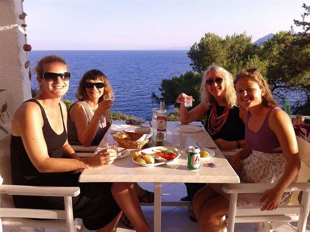 Kavos Bay Seafront Hotel Agia Marina  Zewnętrze zdjęcie