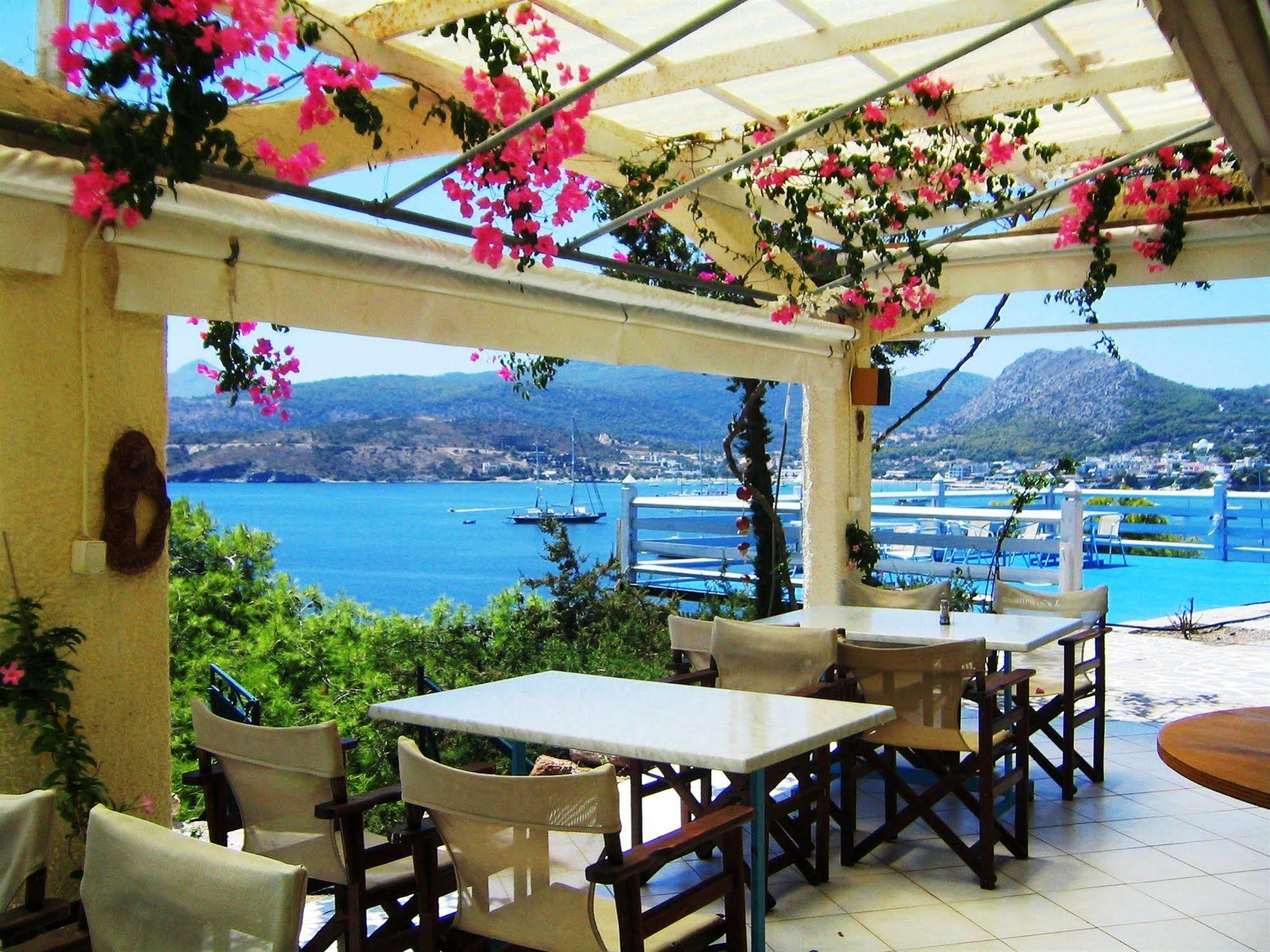Kavos Bay Seafront Hotel Agia Marina  Zewnętrze zdjęcie
