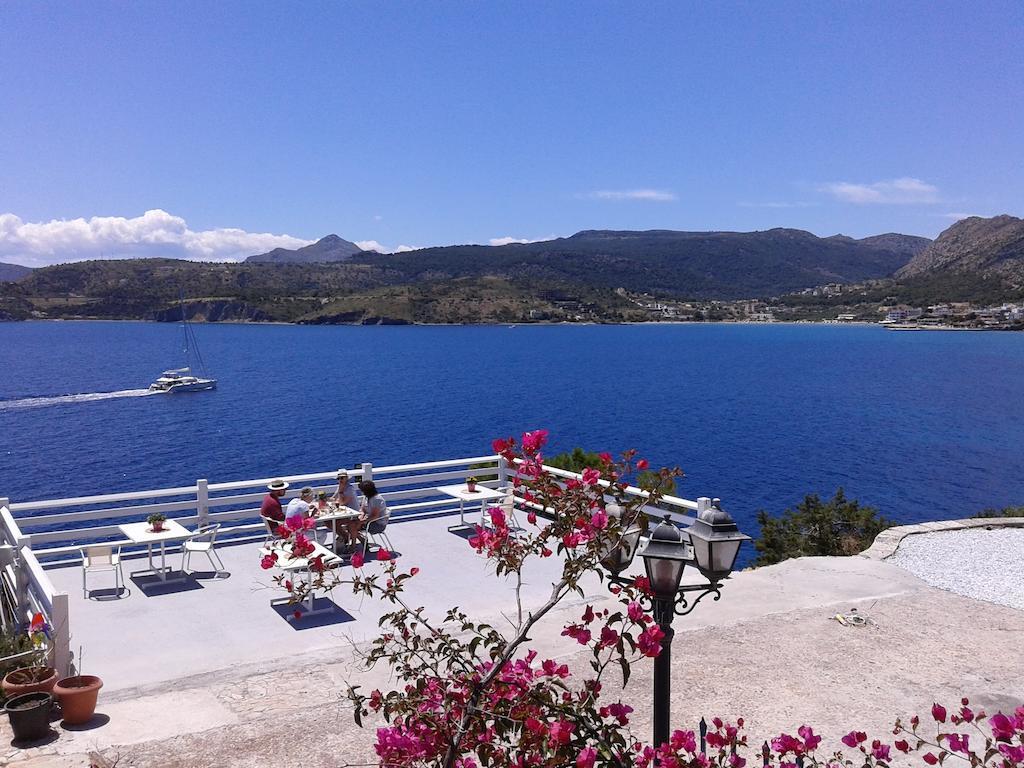Kavos Bay Seafront Hotel Agia Marina  Zewnętrze zdjęcie